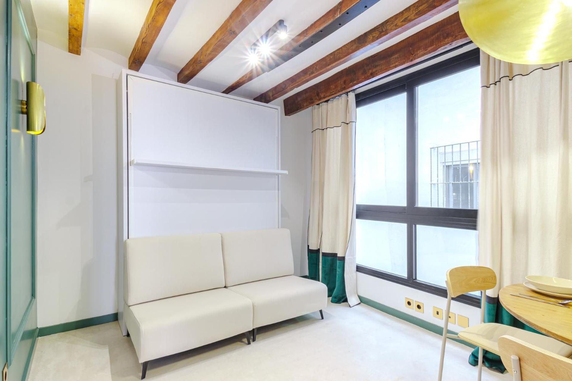 Refined And Practical Studio In Historic Center Of Alicante Bagian luar foto