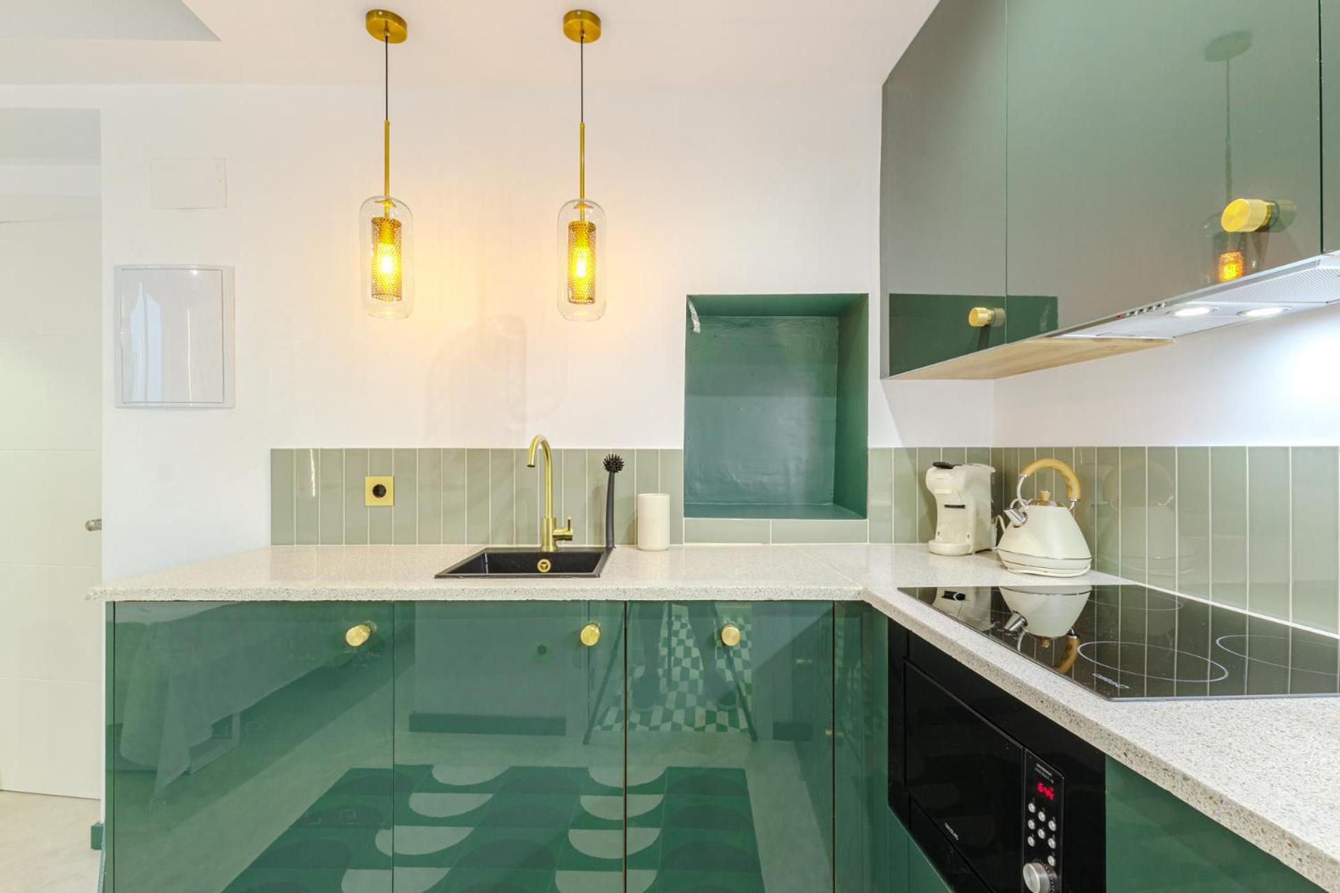 Refined And Practical Studio In Historic Center Of Alicante Bagian luar foto